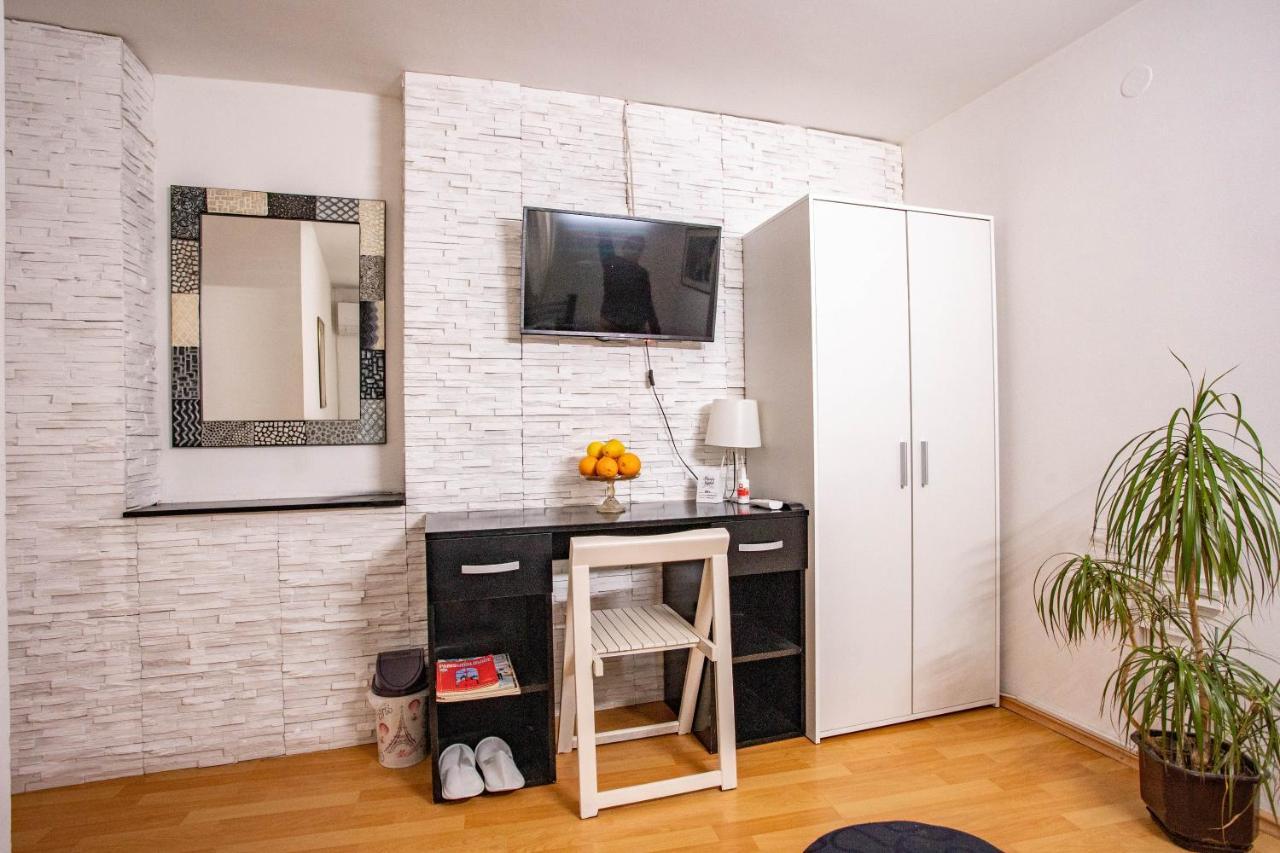 Paris Night Free Parking Appartement Ni Buitenkant foto